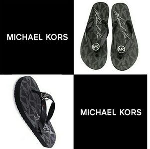 MICHAEL KORS FLIP FLOPS